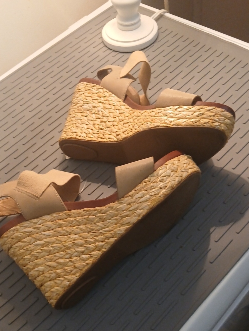 ​MIA Tan Elastic Strap Espadrille Wedge Platform Sandals Size 8.5 - Picture 7 of 10
